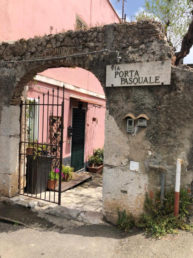 Taormina Private Apartment By Fragranza Di Sicilia Exterior photo